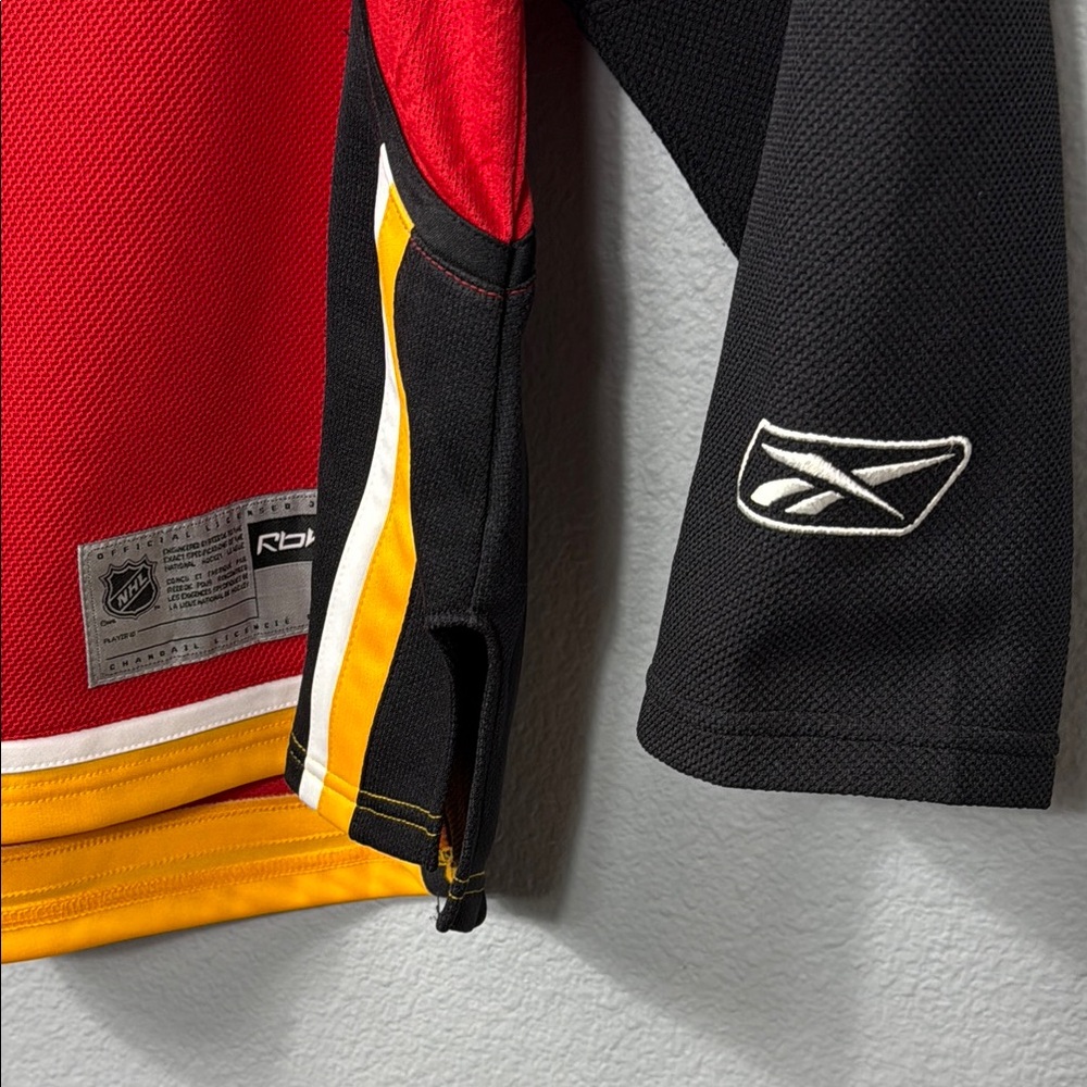 Reebok Calgary Flames Hockey Jersey - Picture 4 of 9